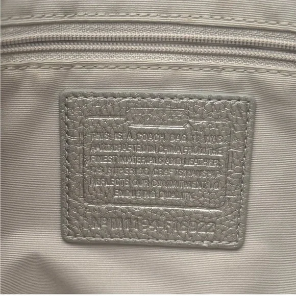 Coach Signature Peyton Heritage Tote Lt Denim Silver Leather Accent EUC COA - Picture 3 of 12